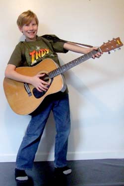 cro guitar